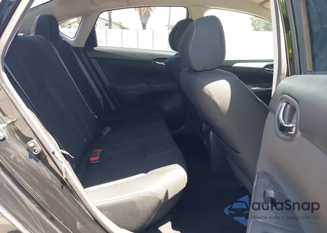 2018 Nissan Sentra S z USA, uszkodzony, nr VIN 3N1AB7AP2JY335239